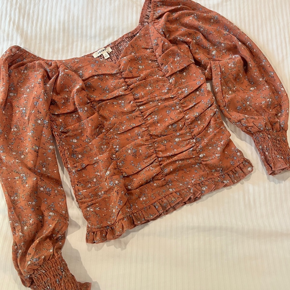 Woman’s floral Top
